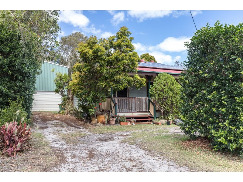 27 Gonzales Street, Amity Point QLD 4183