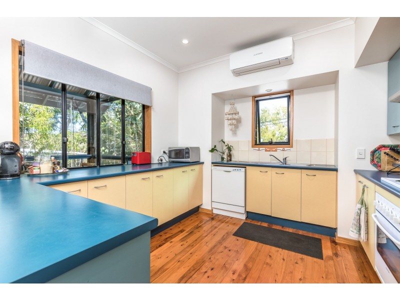 70 Mooloomba Road, Point Lookout QLD 4183