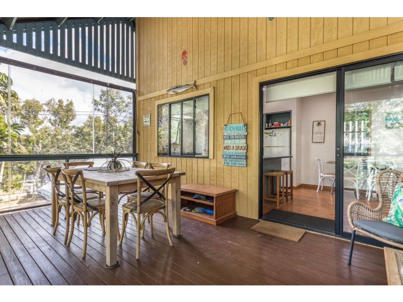 70 Mooloomba Road, Point Lookout QLD 4183