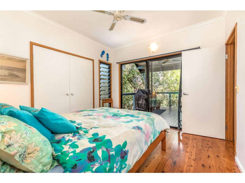 70 Mooloomba Road, Point Lookout QLD 4183