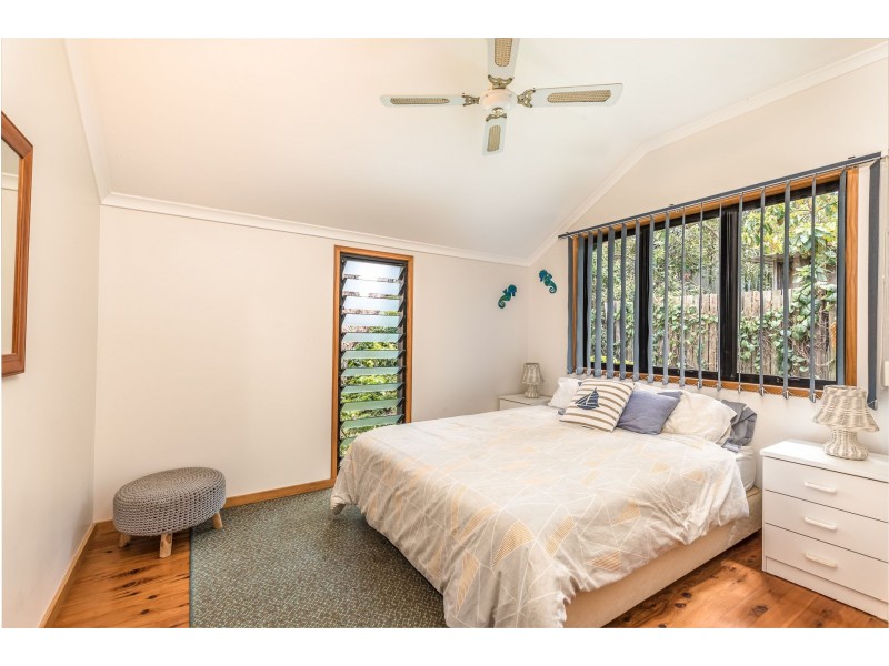 70 Mooloomba Road, Point Lookout QLD 4183