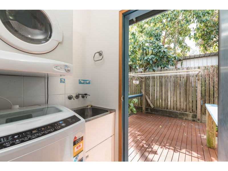 70 Mooloomba Road, Point Lookout QLD 4183