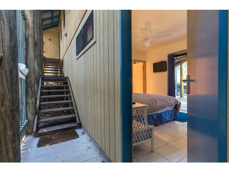 70 Mooloomba Road, Point Lookout QLD 4183