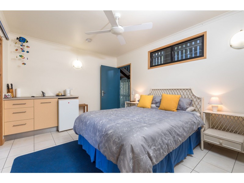 70 Mooloomba Road, Point Lookout QLD 4183