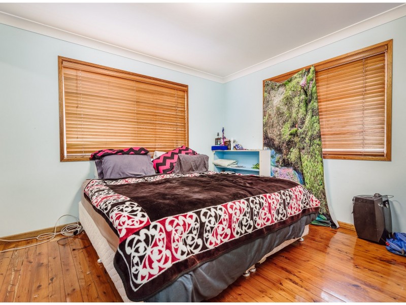 32 Birch Street, Amity Point QLD 4183