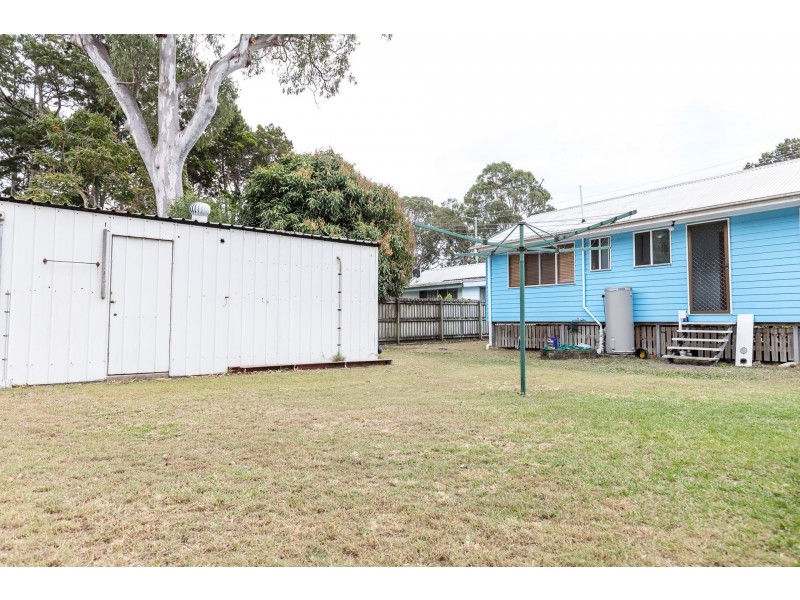 32 Birch Street, Amity Point QLD 4183