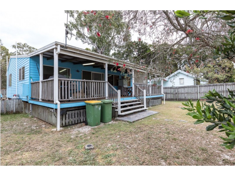 32 Birch Street, Amity Point QLD 4183