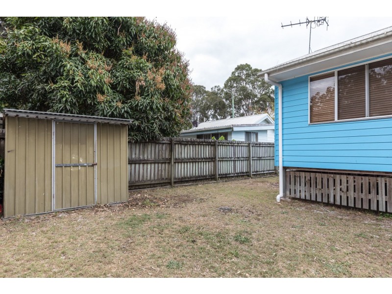 32 Birch Street, Amity Point QLD 4183