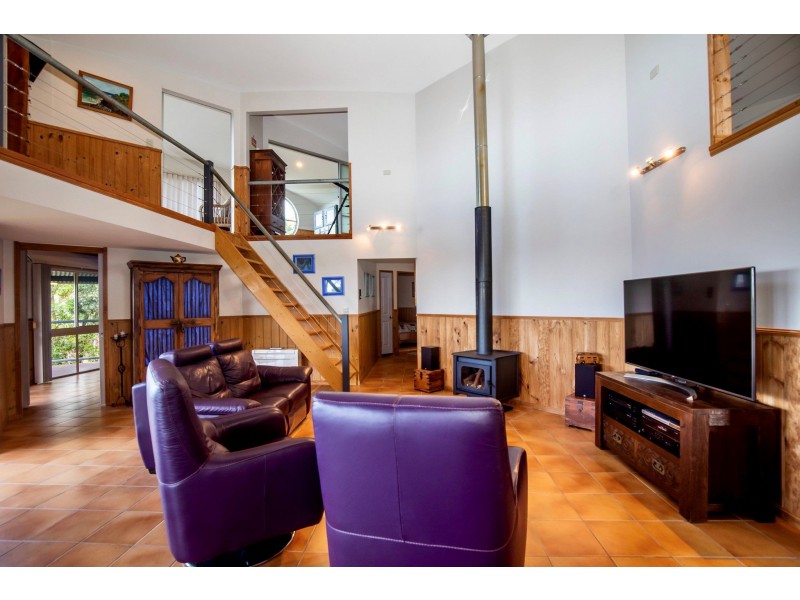 149 Rainbow Crescent, Dunwich QLD 4183