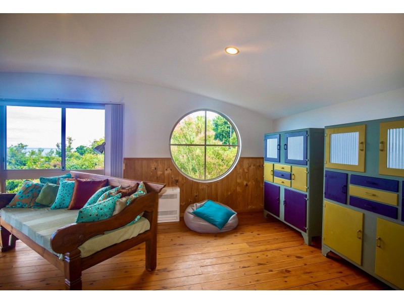 149 Rainbow Crescent, Dunwich QLD 4183