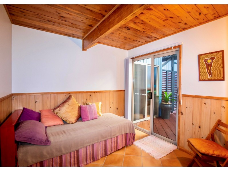 149 Rainbow Crescent, Dunwich QLD 4183