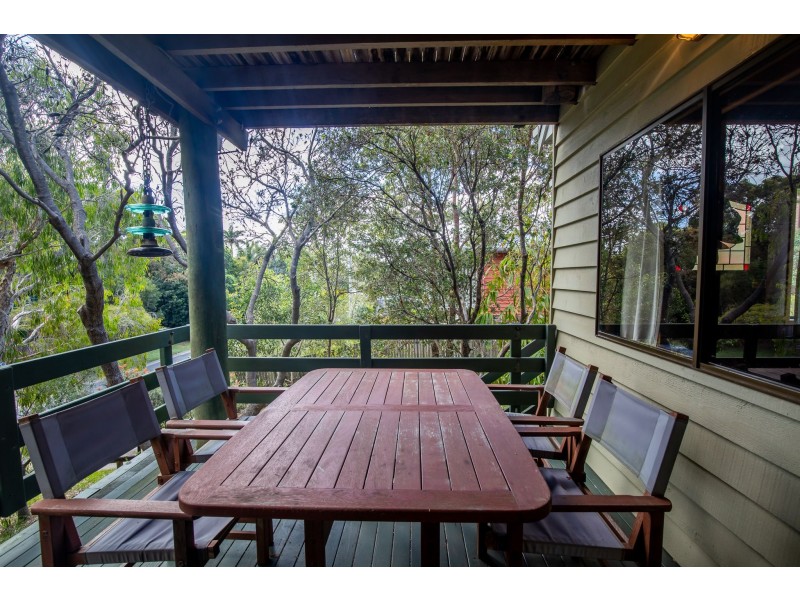 129 Tramican Street, Point Lookout QLD 4183