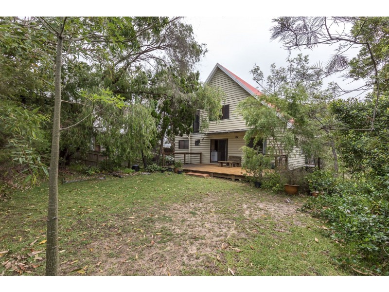 129 Tramican Street, Point Lookout QLD 4183