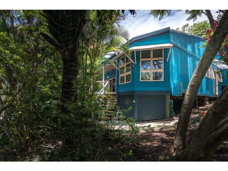 114 Tramican Street, Point Lookout QLD 4183