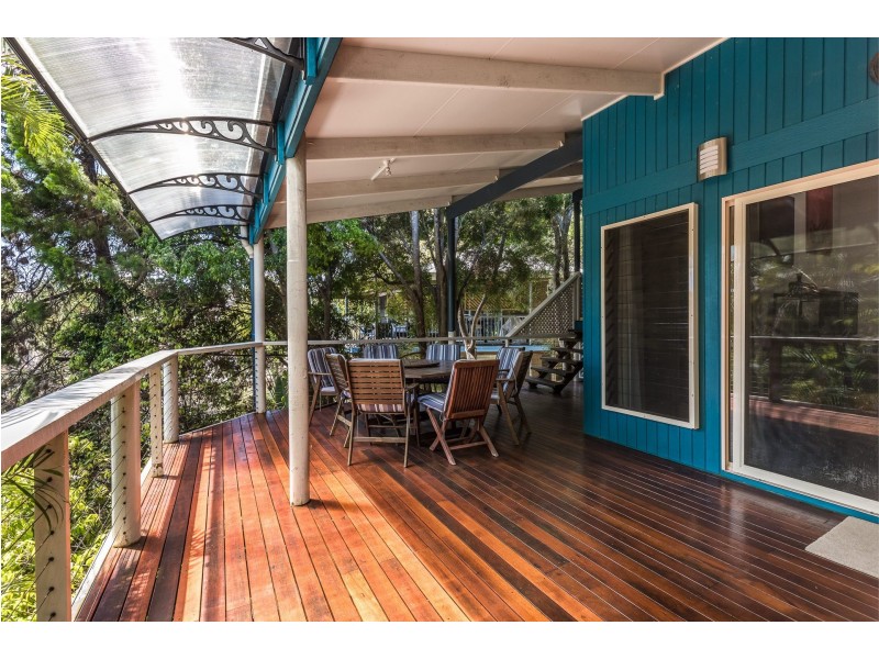 114 Tramican Street, Point Lookout QLD 4183