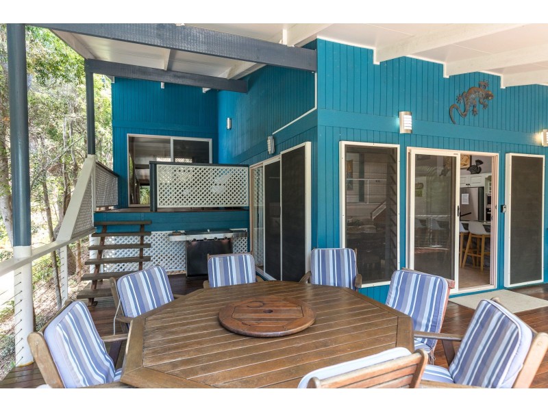 114 Tramican Street, Point Lookout QLD 4183