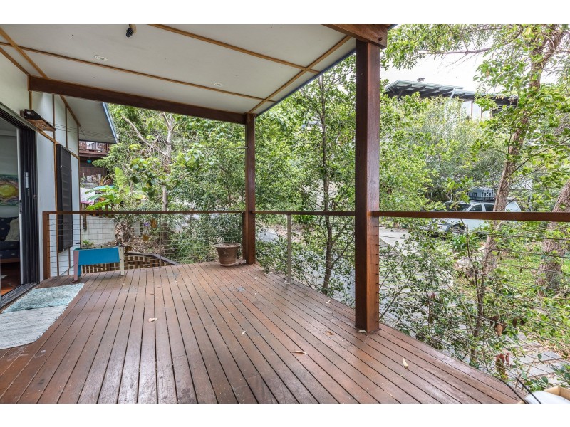 6B Waller Court, Point Lookout QLD 4183