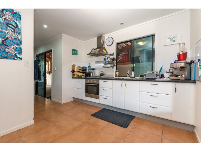 6B Waller Court, Point Lookout QLD 4183