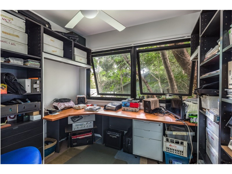 6B Waller Court, Point Lookout QLD 4183