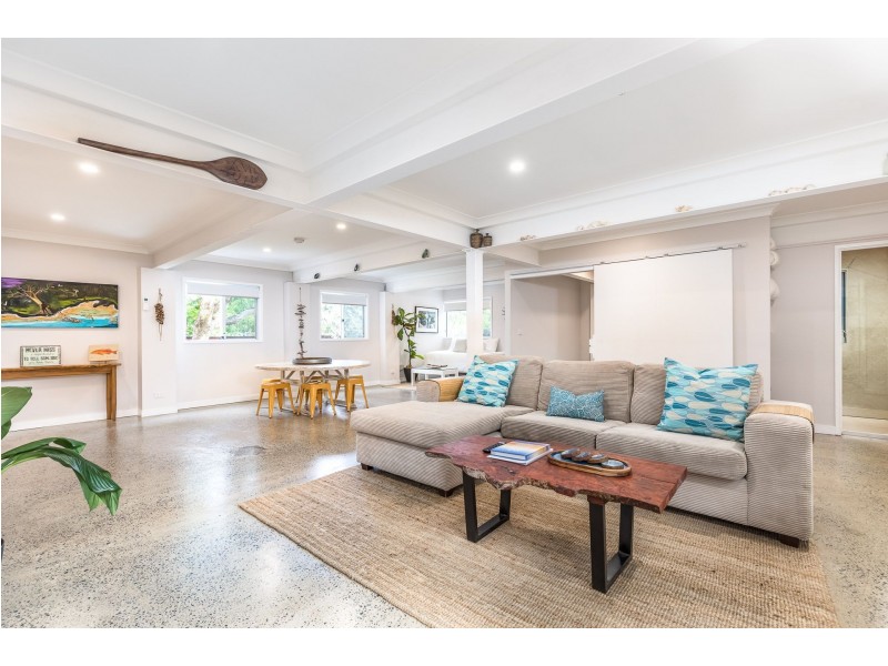 76 Mooloomba Road, Point Lookout QLD 4183