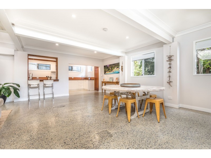 76 Mooloomba Road, Point Lookout QLD 4183