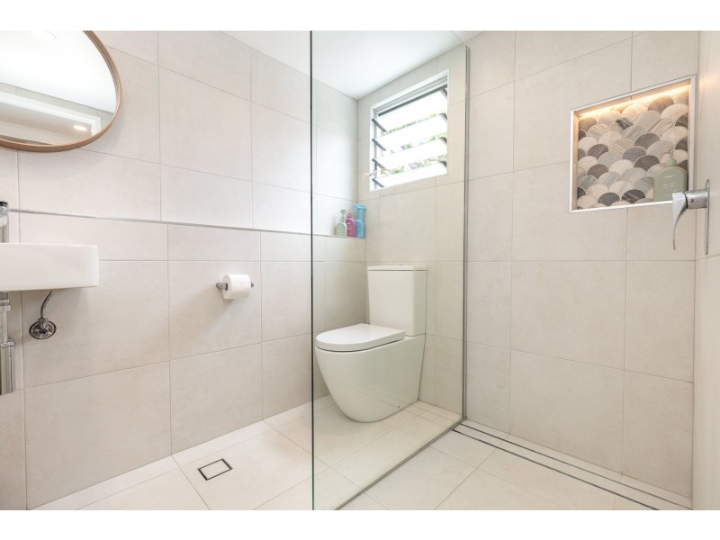 76 Mooloomba Road, Point Lookout QLD 4183