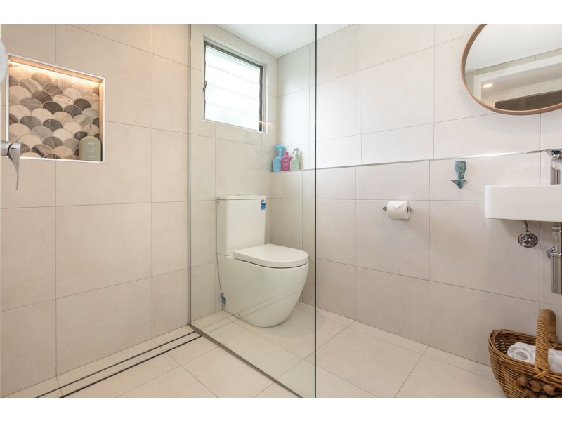 76 Mooloomba Road, Point Lookout QLD 4183