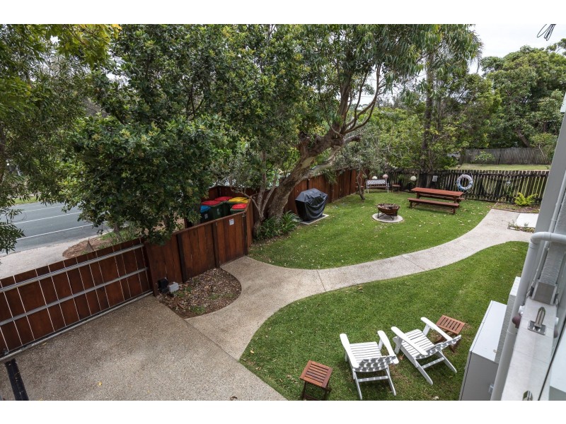 76 Mooloomba Road, Point Lookout QLD 4183
