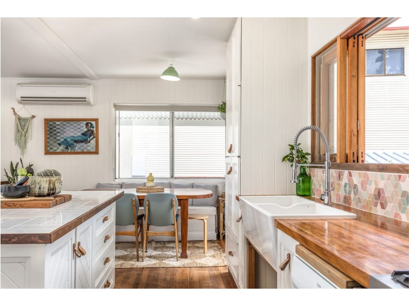 18 Mermaid Street, Dunwich QLD 4183