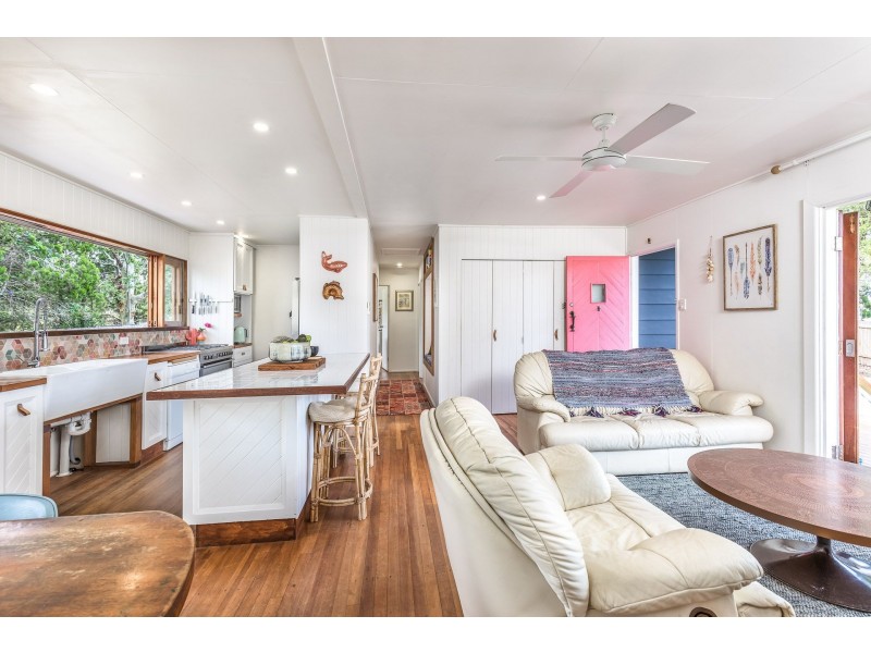 18 Mermaid Street, Dunwich QLD 4183