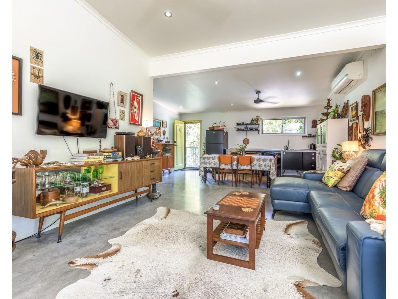 6A Donahue Street, Point Lookout QLD 4183