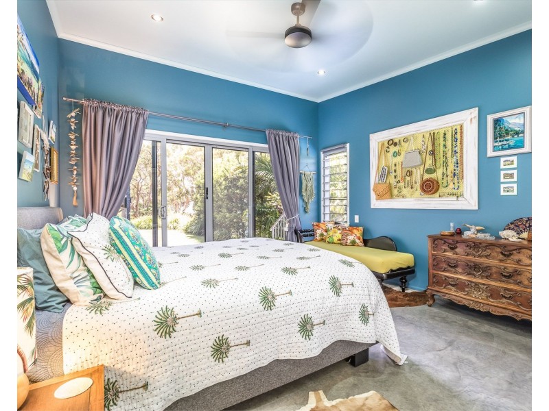 6A Donahue Street, Point Lookout QLD 4183