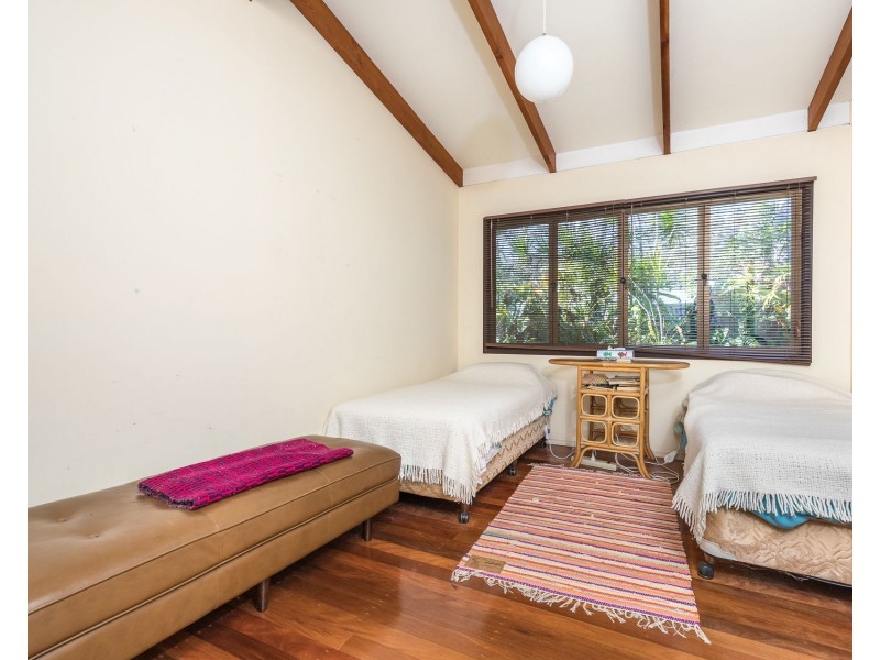 139 Rainbow Crescent, Dunwich QLD 4183