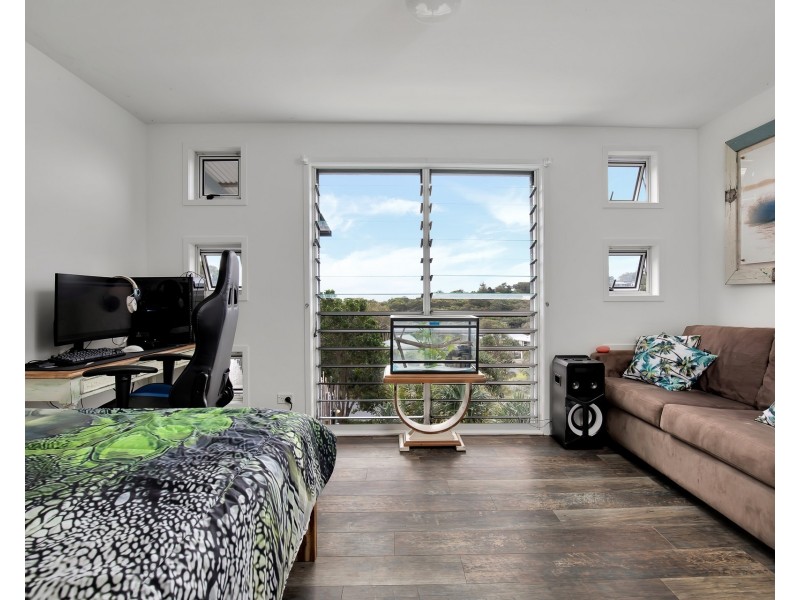 42 Cumming Parade, Point Lookout QLD 4183