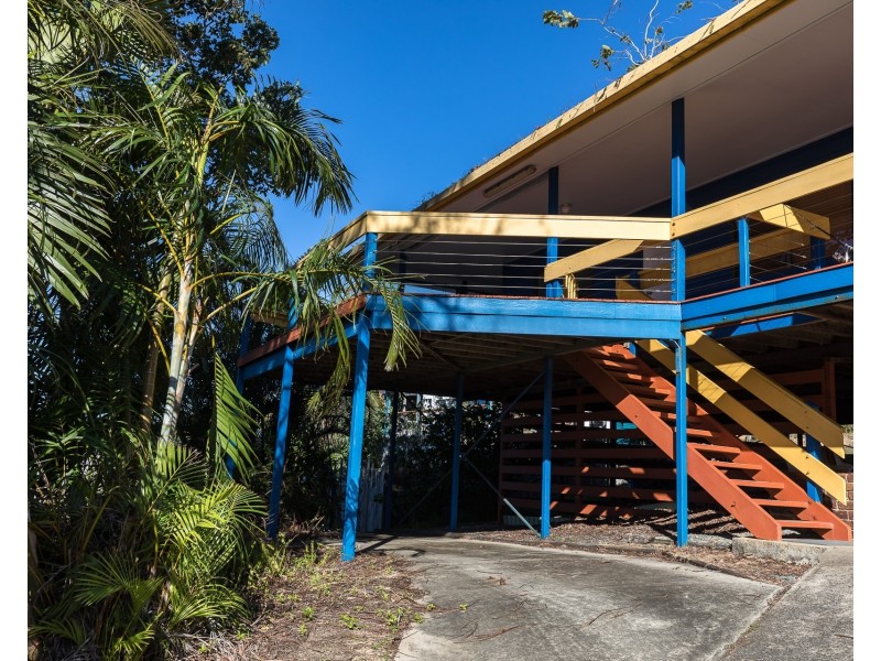 40 Cumming Parade, Point Lookout QLD 4183
