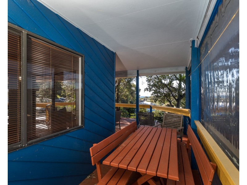40 Cumming Parade, Point Lookout QLD 4183