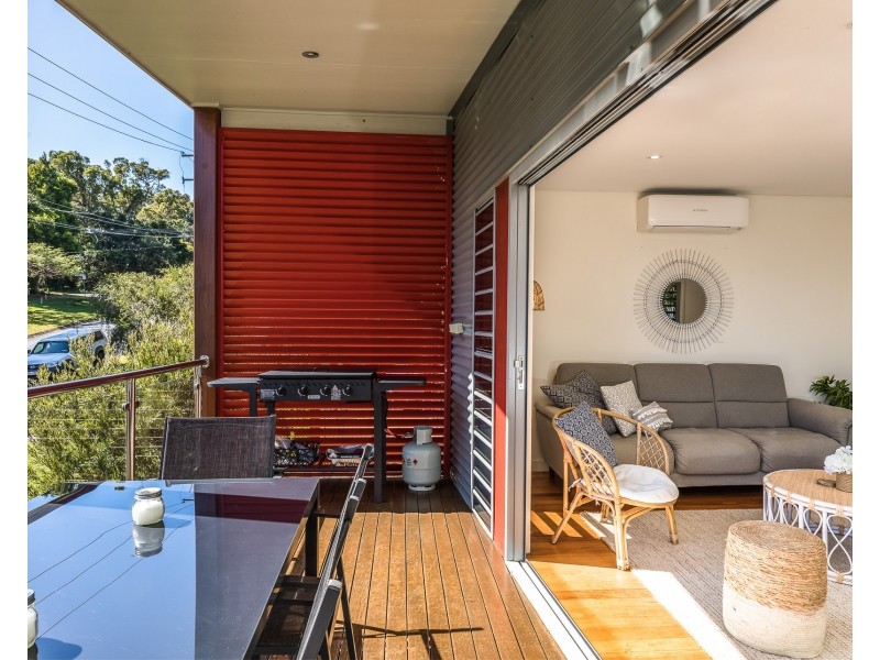 2/16 Tramican Street, Point Lookout QLD 4183