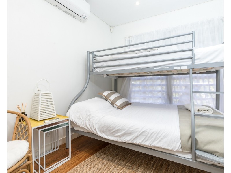 2/16 Tramican Street, Point Lookout QLD 4183