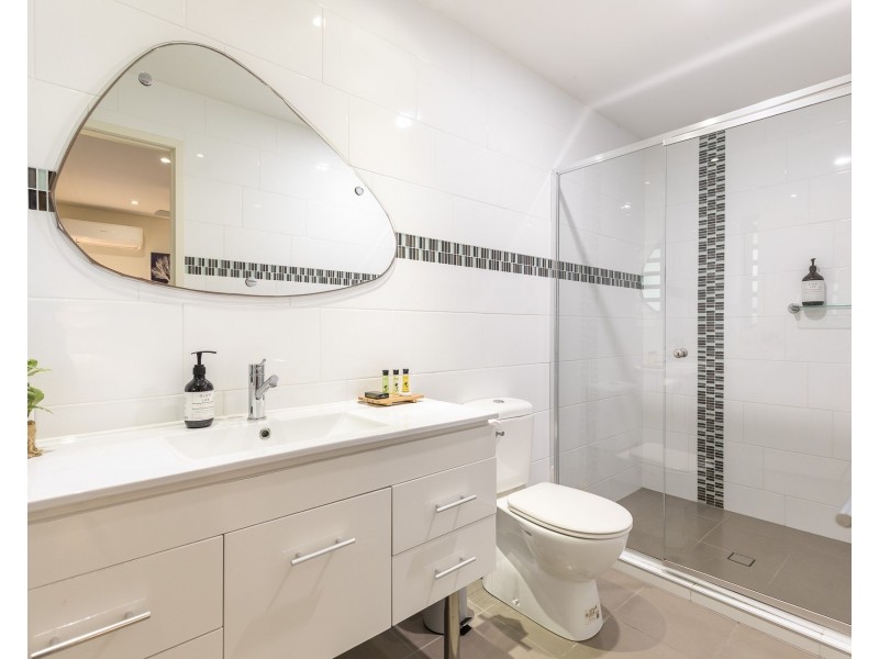 2/16 Tramican Street, Point Lookout QLD 4183