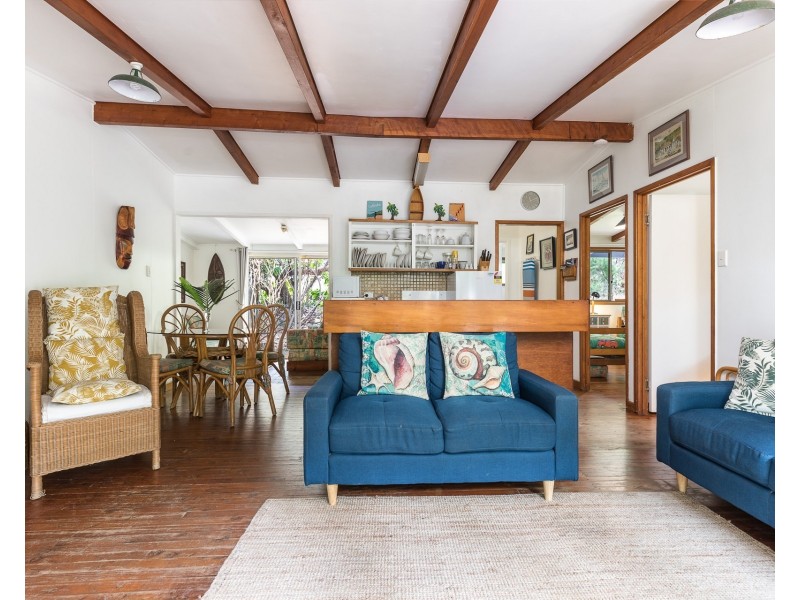 14 Tramican Street, Point Lookout QLD 4183