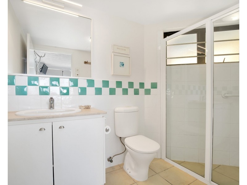 4/118 Mooloomba Road, Point Lookout QLD 4183