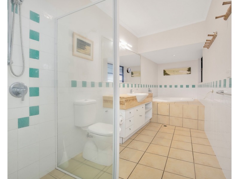 4/118 Mooloomba Road, Point Lookout QLD 4183