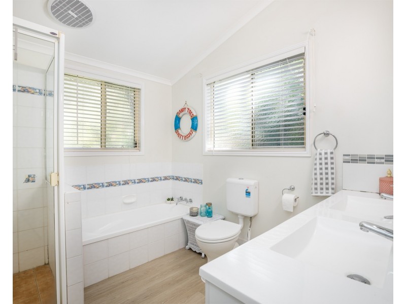 1/43 George Nothling Drive, Point Lookout QLD 4183