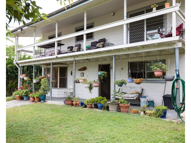 10 Galeen Street, Point Lookout QLD 4183