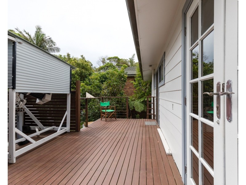 10 Galeen Street, Point Lookout QLD 4183