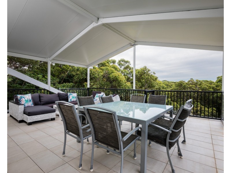 141 Dickson Way, Point Lookout QLD 4183