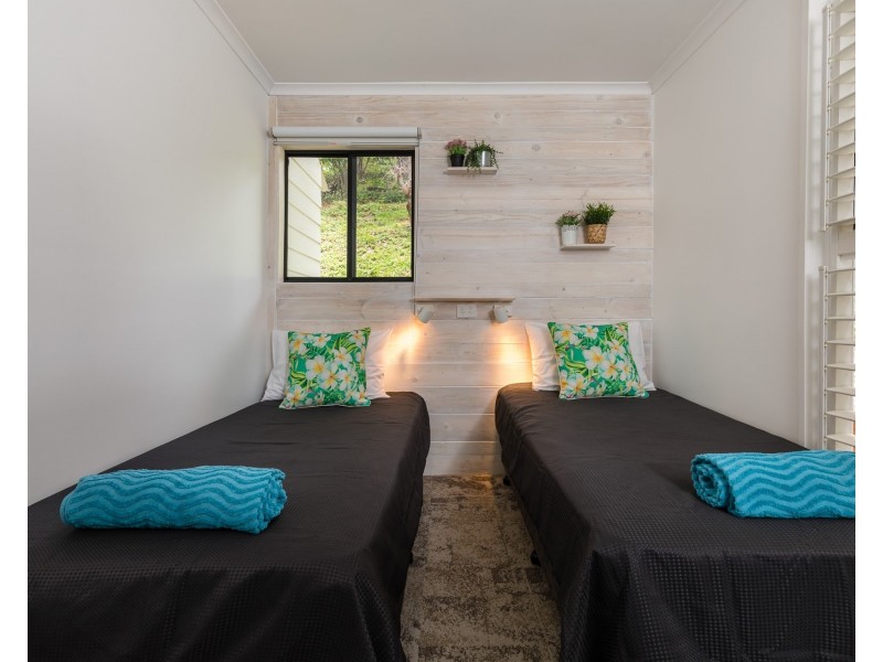 141 Dickson Way, Point Lookout QLD 4183