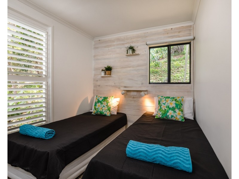 141 Dickson Way, Point Lookout QLD 4183