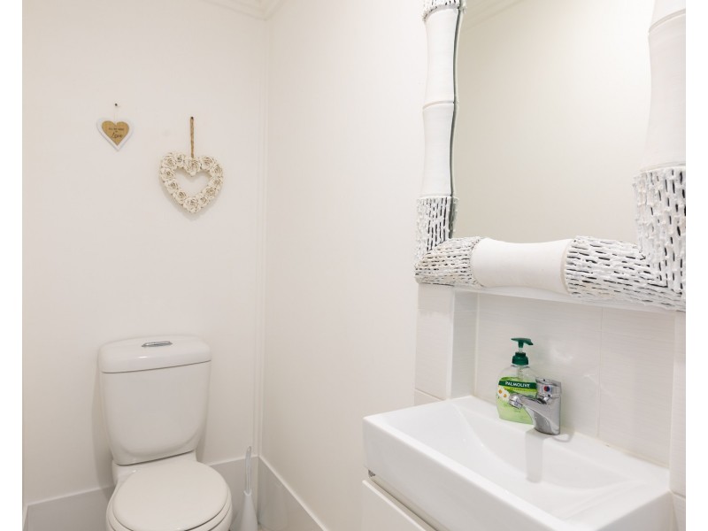 141 Dickson Way, Point Lookout QLD 4183