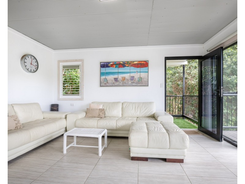 141 Dickson Way, Point Lookout QLD 4183